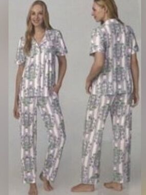 Bedhead purple Floral Purple Pajama Set with Short Sleeves /small